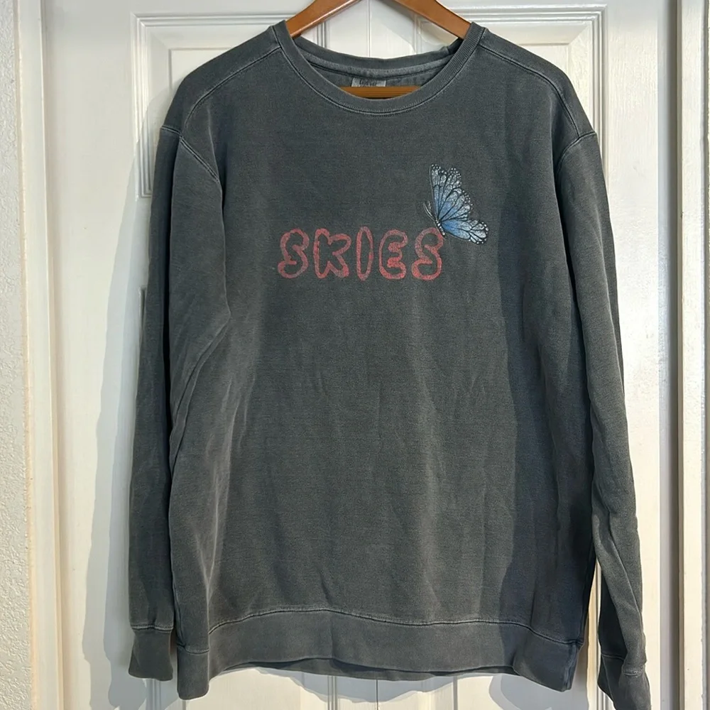 Skeleton Butterfly Hearts Sweatshirt - Picture 2 of 7